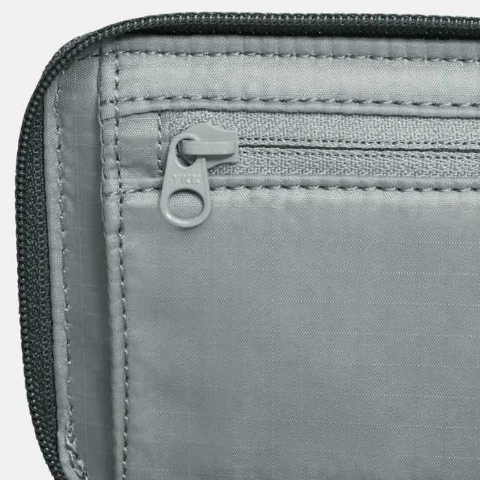 Backpacks and Bags WomenMen Mammut Zip Wallet Mlange Black