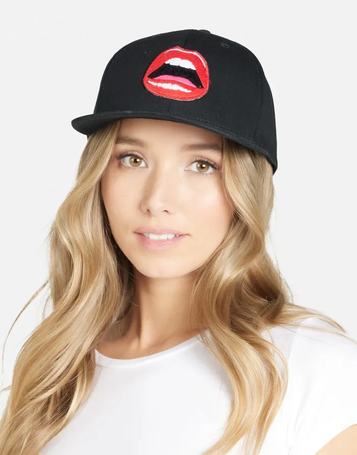 Bay Red Open Lip Patch Black Women Lauren Moshi Hats