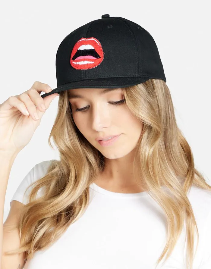 Bay Red Open Lip Patch Black Women Lauren Moshi Hats Bay Red Open Lip Patch Black Women Lauren Moshi Hats