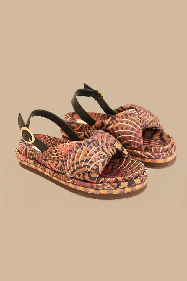 Caramel Macawmouflage Puffy Flat Sandal Women FARM Rio Sandals Caramel Macawmouflage Puffy Flat Sandal Women FARM Rio Sandals
