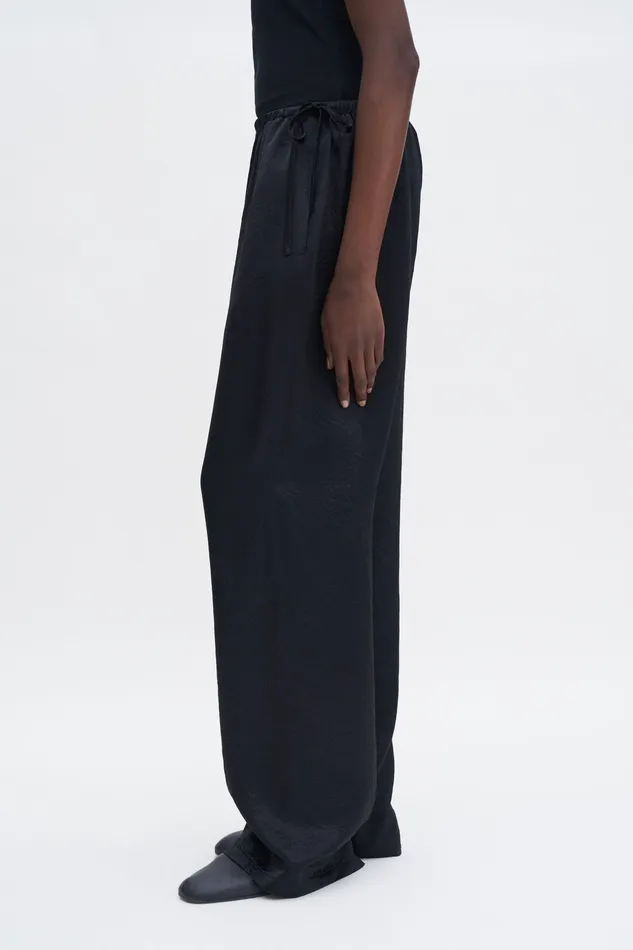 Casual Crinkle Trousers Black Women Trousers filippak Casual Crinkle Trousers Black Women Trousers filippak