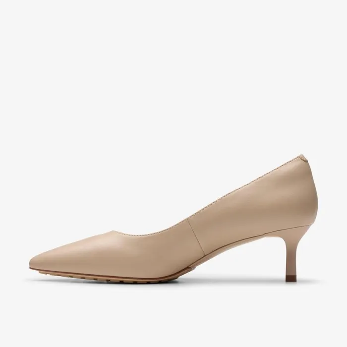 Clarks Heels Adela Court Sand Leather 8211 Women