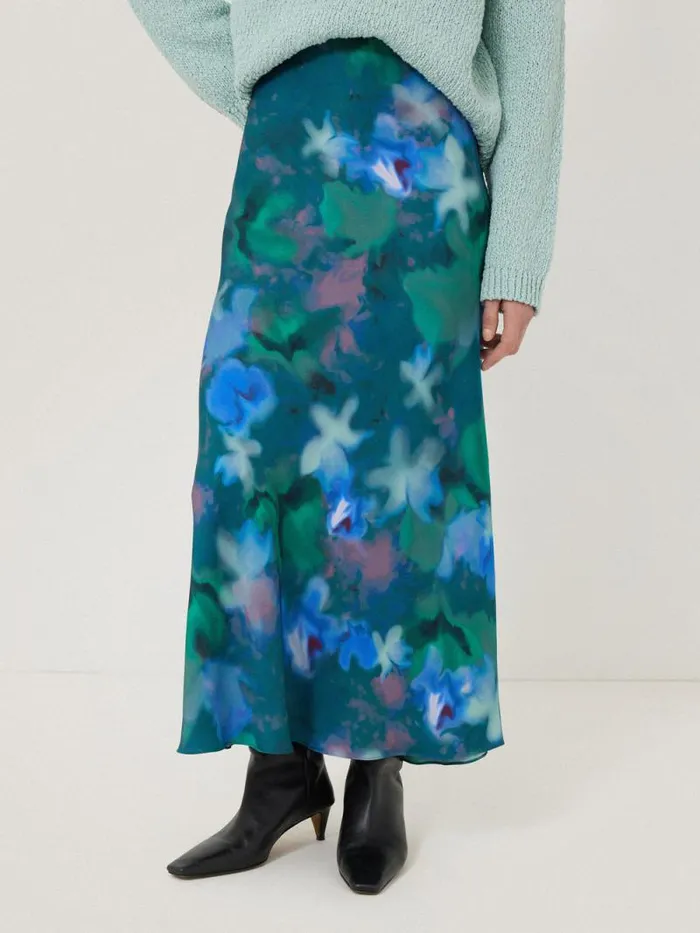 Floral Mist Asymmetric Skirt Green Women Jigsaw Skirts