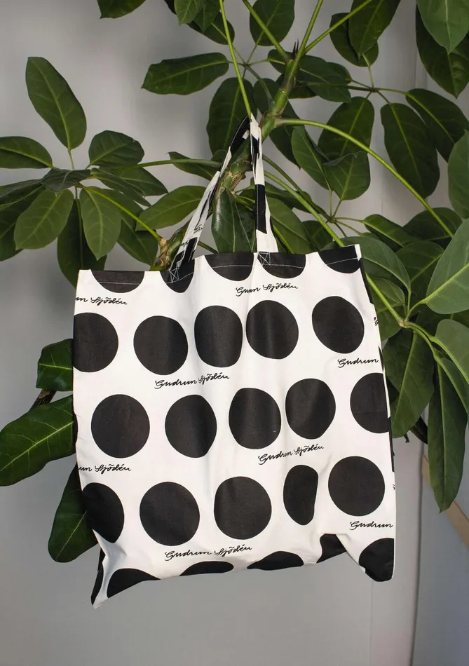 Gudrun Sjdn Organic Cotton Fabric Tote Bag L Women Purses and Fabric Bags
