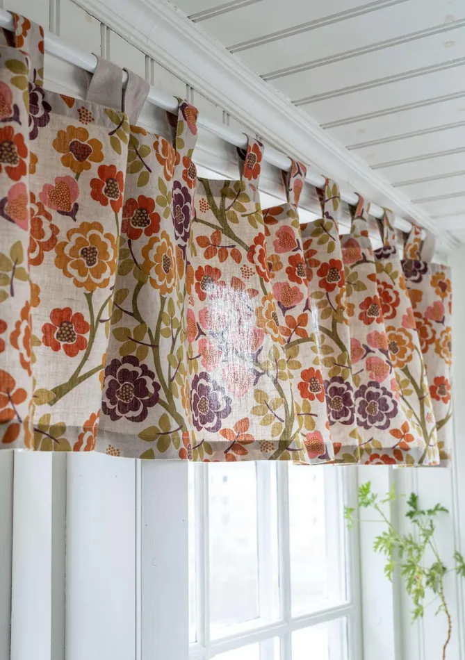Gudrun Sjdn Wild Rose Curtain Valance In Linen Women Curtains