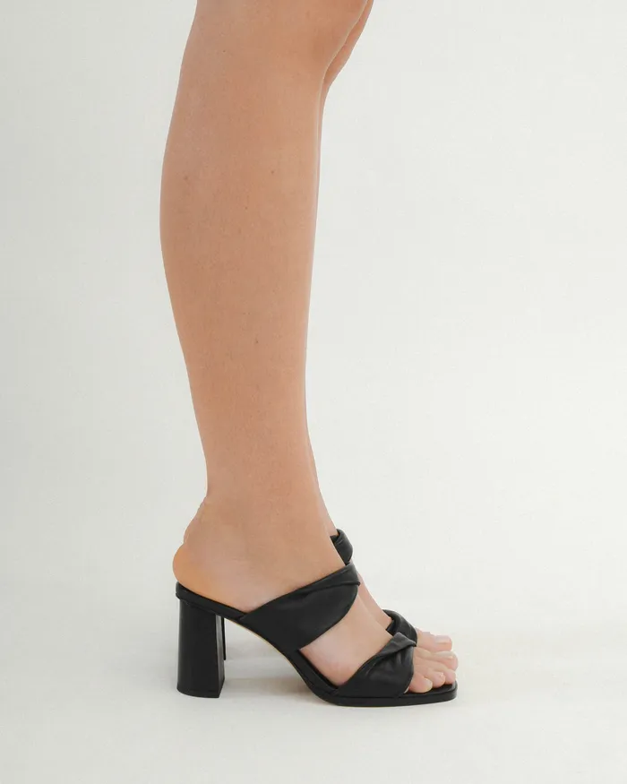 HIGH HEELS Women Caylie high heel sandals black leather jomercer