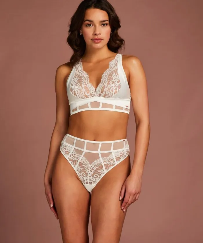 Hunkemller Akelai Bralette 8211 White White 8211 Women