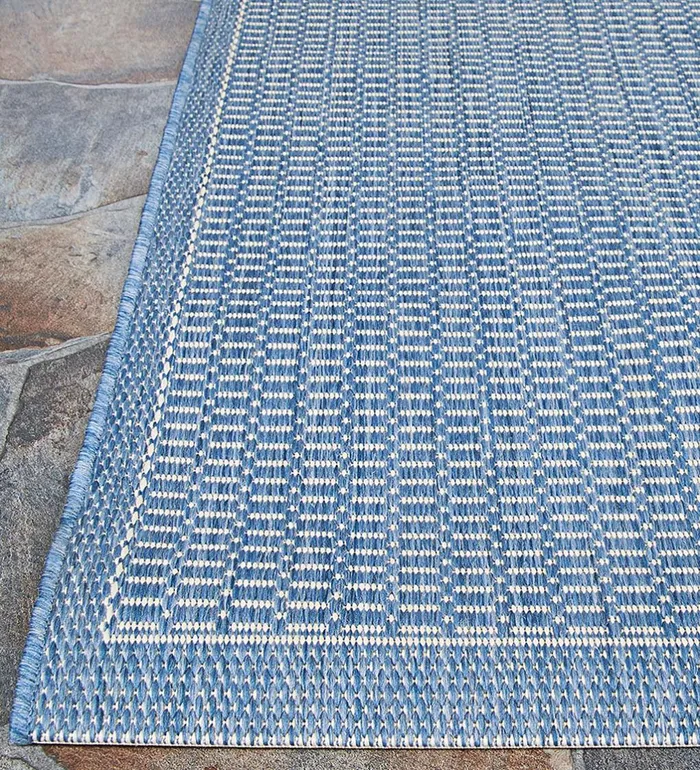 Indoor Living Veranda Textured IndoorOutdoor Polypropylene Rug 20393034 X 110399034 Runner 8211 Black Plow and Hearth Synthetic Rugs