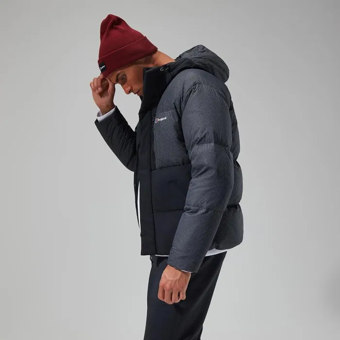 Insulated Men Berghaus Sabber Down Hooded Jacket 8211 Black