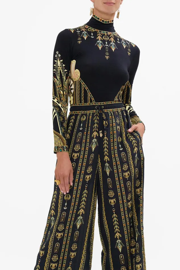 JERSEY TURTLENECK THEY CALLED HER NEFERTARI They Called Her Nefertari Womens Camilla Tees