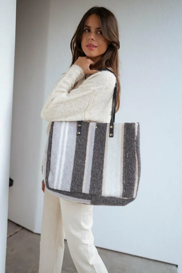 Jewelry and Accessories Handbags Easy Clothes Grey Leah Striped Bag Grey