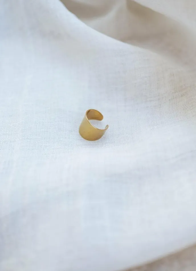 Jewelry and Accessories Rings Easy Clothes Golden Barno Ring Jewelry and Accessories Rings Easy Clothes Golden Barno Ring