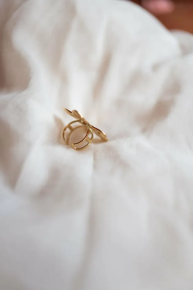 Jewelry and Accessories Rings Easy Clothes Golden Salou Ring