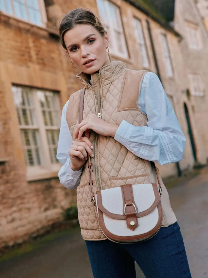 Joules Coats and Jackets Women Beige Showerproof Diamond Quilted Gilet