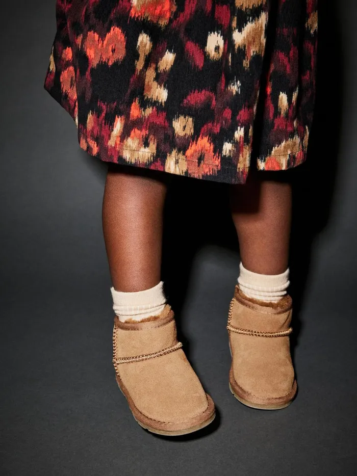 Joules Footwear Girls Next Tan Brown Suede Faux Fur Lined Water Repellent PullOn Suede Boots