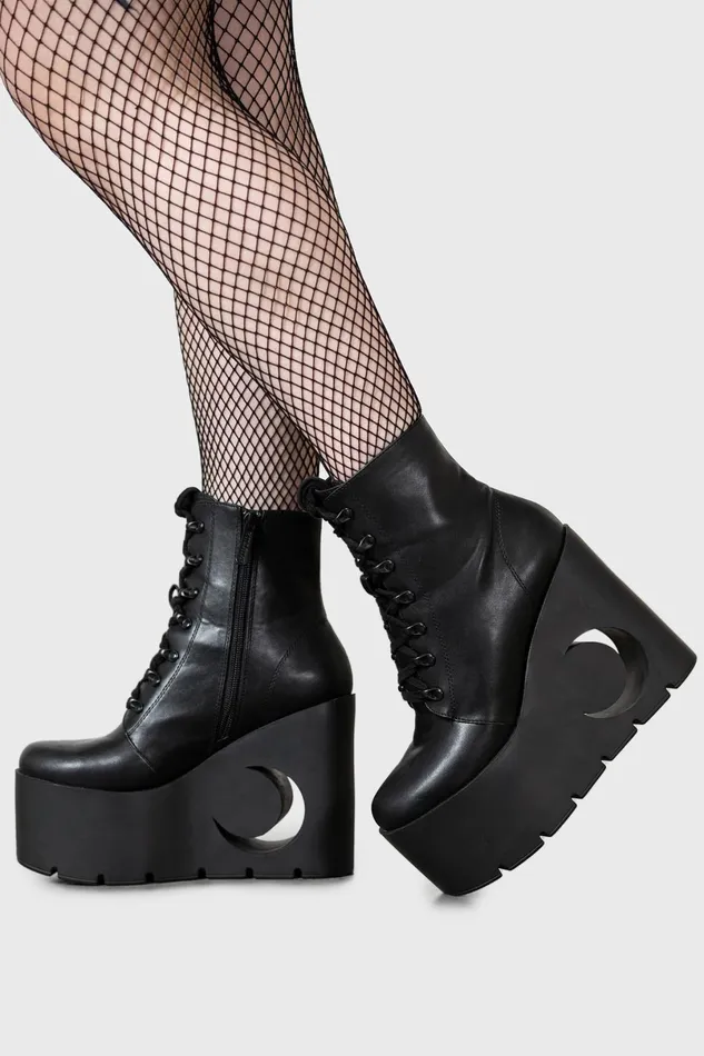 Killstar Platforms Women Crescent Boots