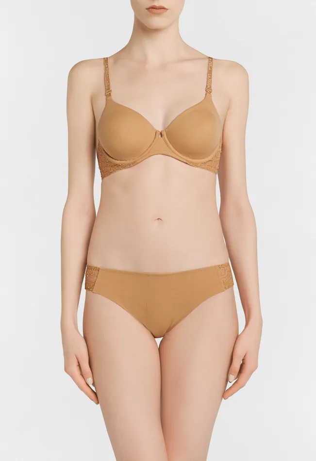 La Perla Lycra Underwired Bra In Nude With Chantilly Lace Women Tshirt