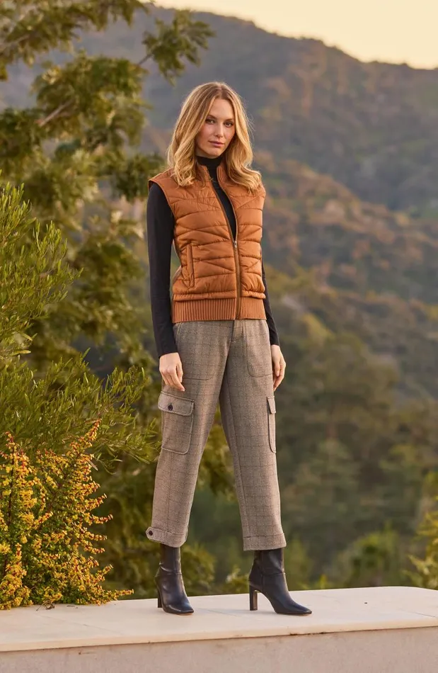 Liverpool Los Angeles Jackets SLEEVELESS QUILTED FULL ZIP SWEATER VEST Turmeric 8211 Womens