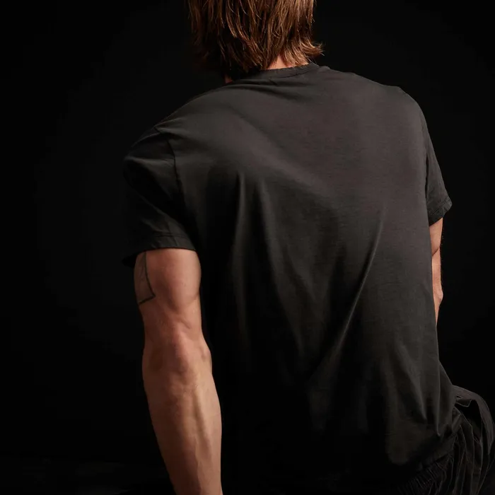 MEN James Perse CLASSICS Luxe Lotus Jersey Tee Carbon