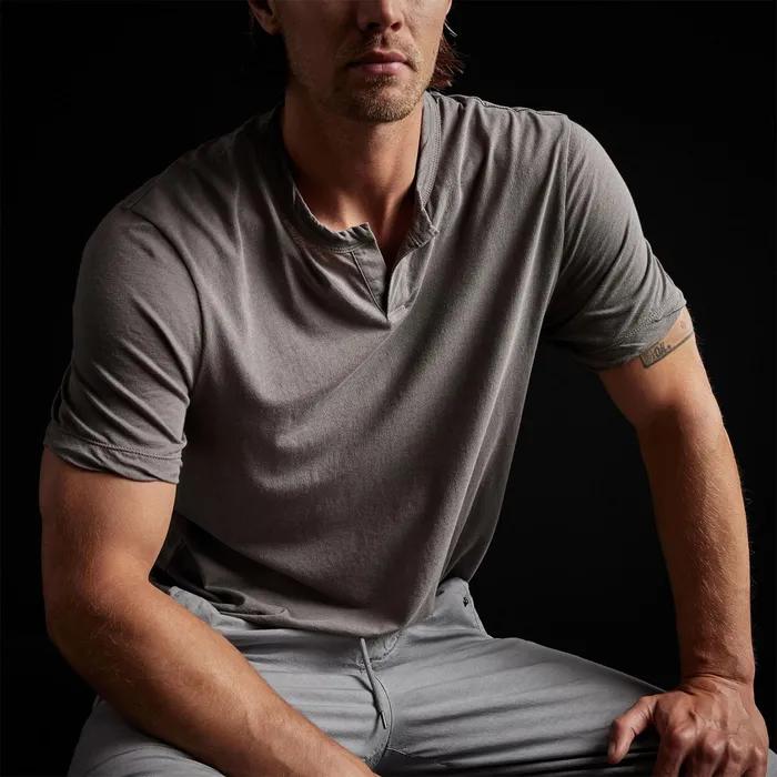MEN James Perse POLOSNOVELTY TOPS Oasis Linen Henley River Rock