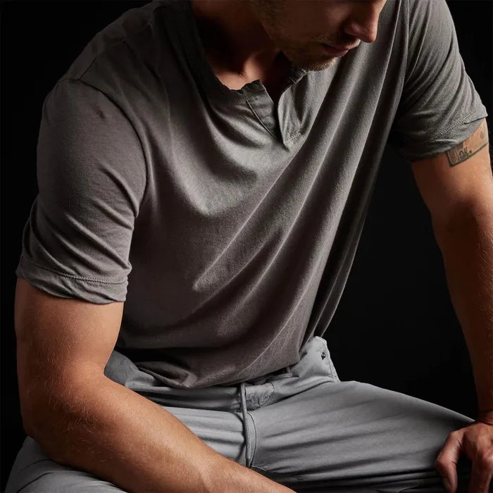 MEN James Perse POLOSNOVELTY TOPS Oasis Linen Henley River Rock