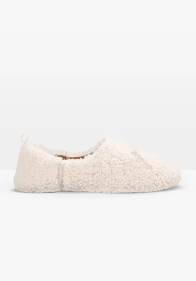 Slippers Women Hush Willow Shearling Slippers Beige