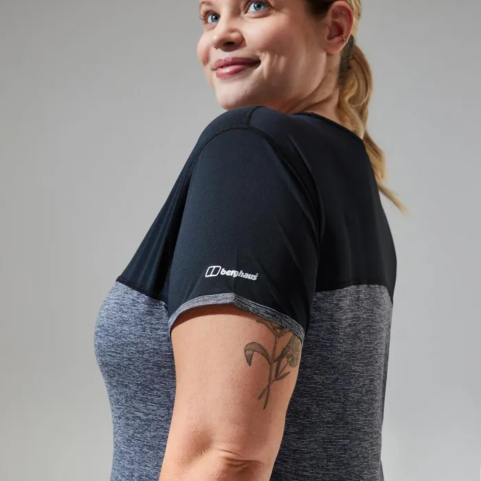 Technical Baselayers Women Berghaus Voyager Tech Tee Short Sleeve Crew 8211 Dark Grey Black