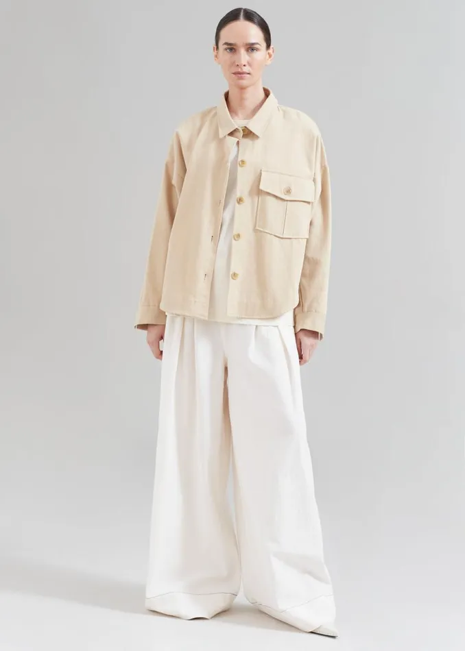The Frankie Shop Arden Overshirt 8211 Beige Shop Outerwear