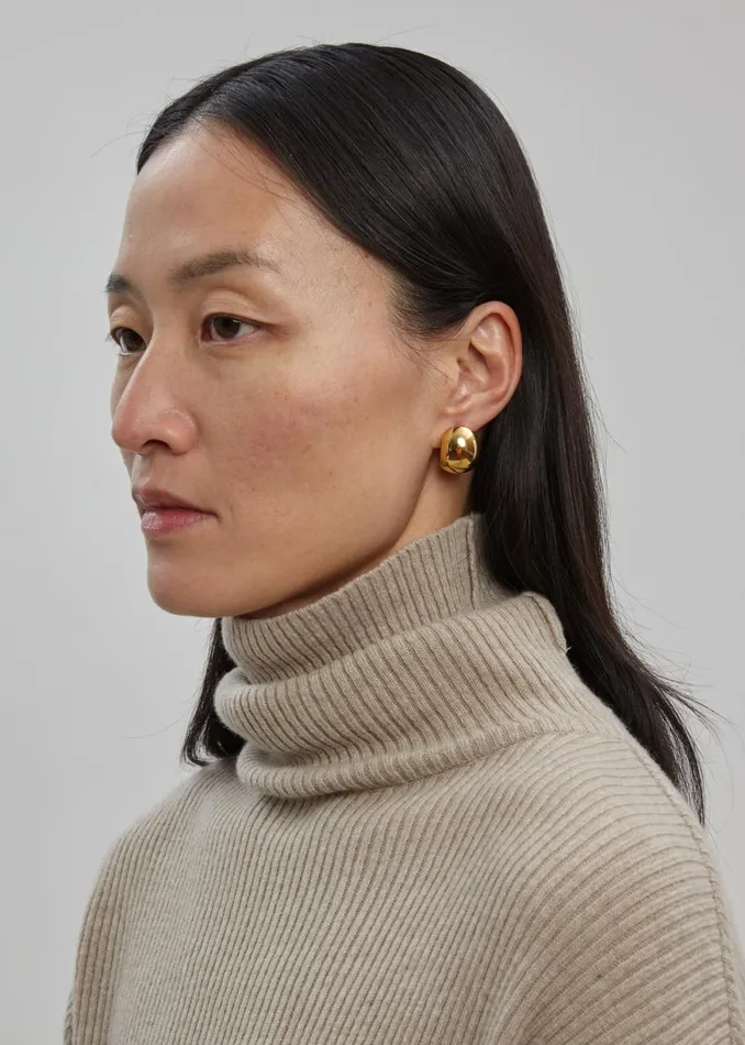The Frankie Shop Jasmin Sparrow Classic Hoops 8211 Gold Shop Accessories