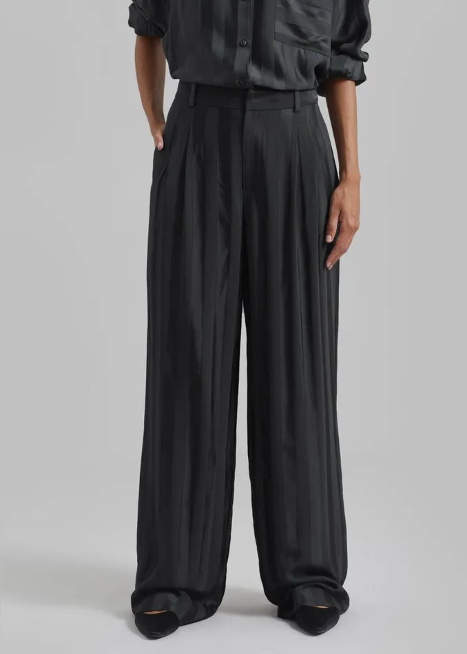 The Frankie Shop Loulou Studio Siaro Wide Leg Pants 8211 Grey Anthracite Shop Clothing