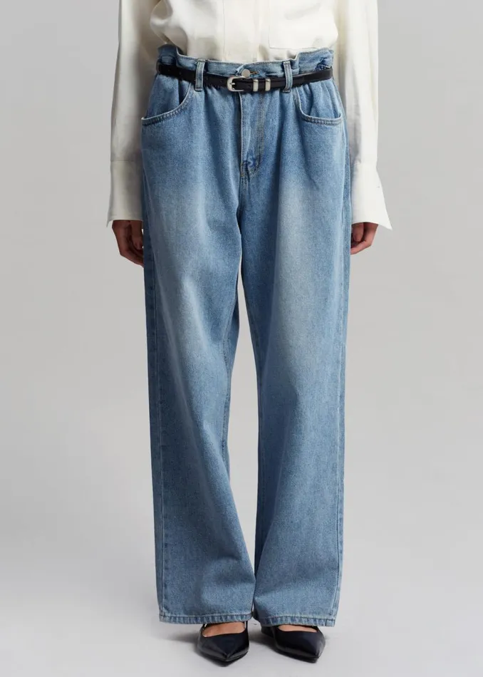 The Frankie Shop Talte Jeans 8211 Worn Wash Shop Denim