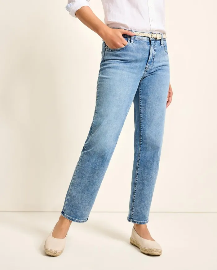 Tommy Bahama Jeans HighRise StraightLeg Jeans Med Azul Wash 8211 Women Tommy Bahama Jeans HighRise StraightLeg Jeans Med Azul Wash 8211 Women