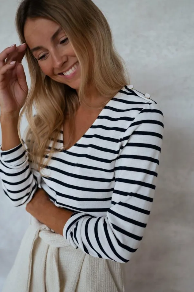 Women039s Clothing Sweaters Easy Clothes Pedro Sweater With Lines Women039s Clothing Sweaters Easy Clothes Pedro Sweater With Lines