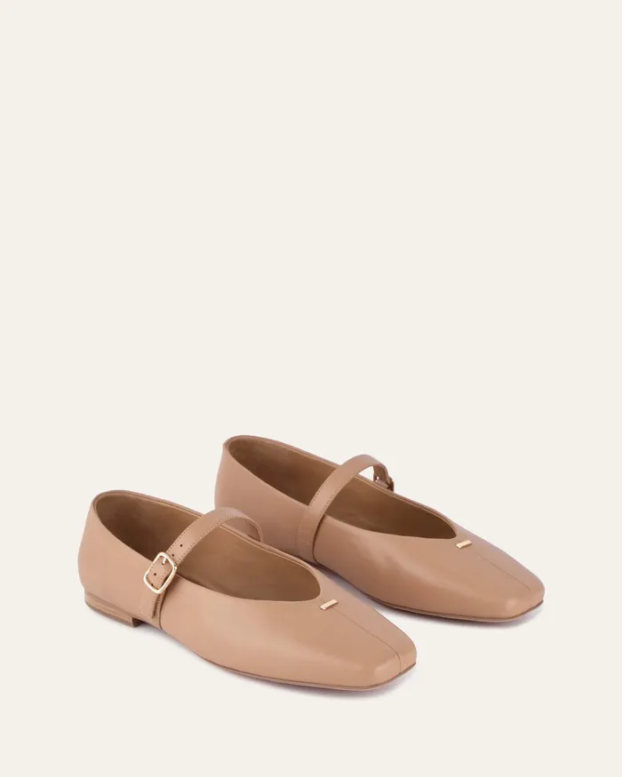 Women April casual flats tan leather BALLET jomercer