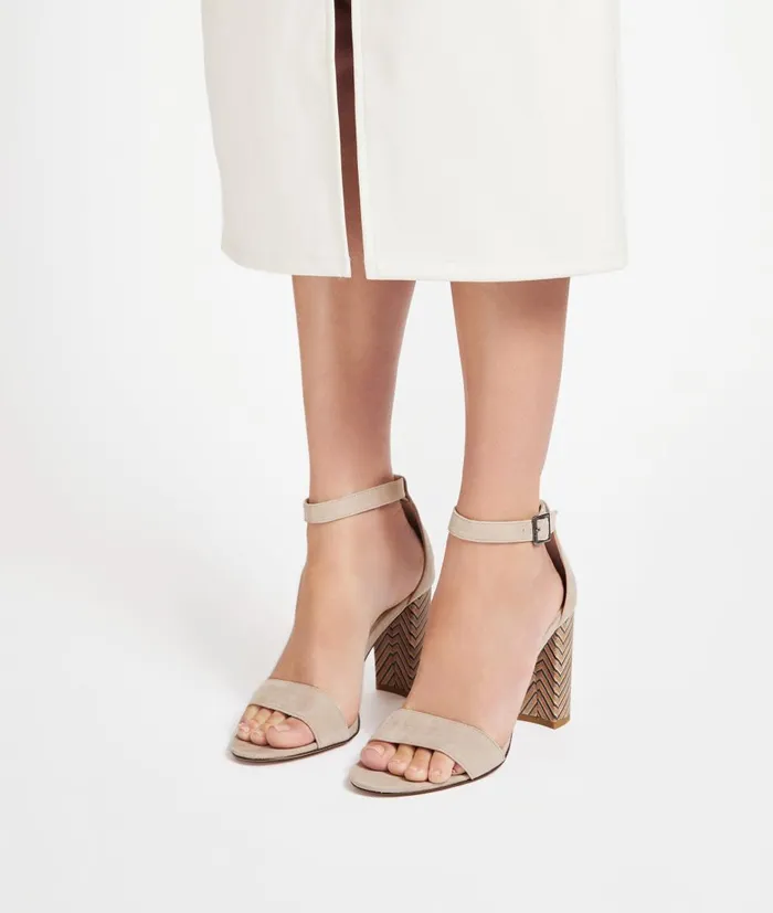 Women Bonnie Mid Heel 8211 Mushroom Pelle Moda High Heels