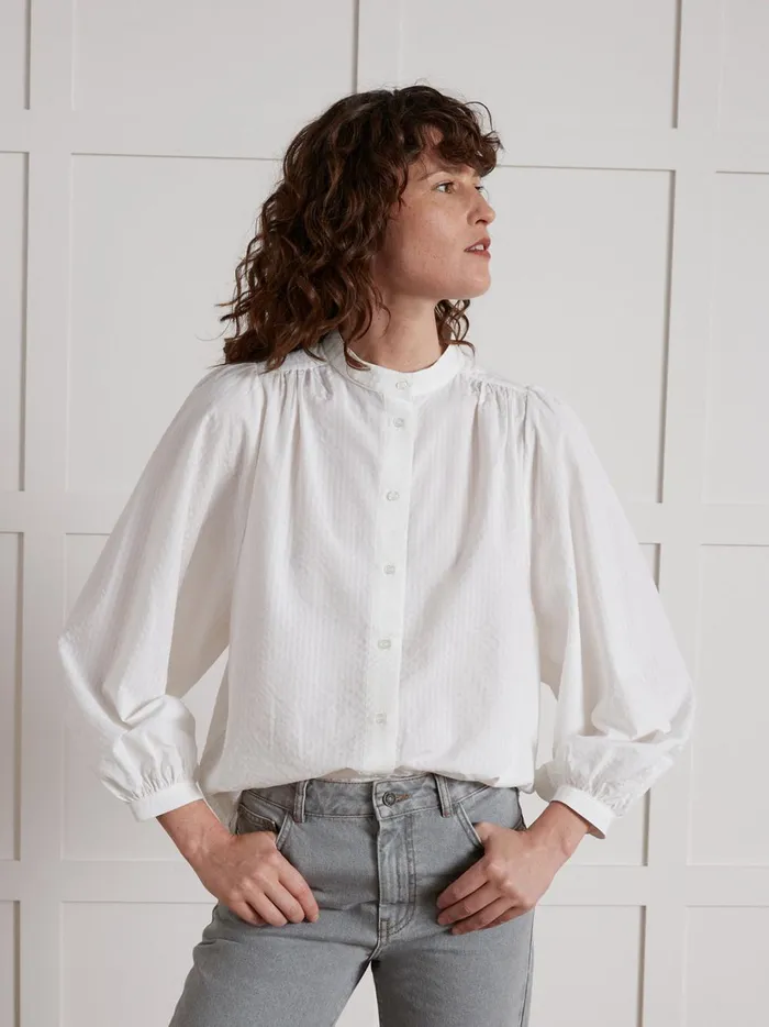 Women Clothing Cyrillus Blouse Made With Plain Flowing Seersucker Ecru