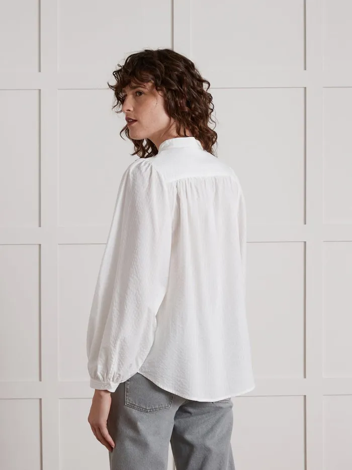 Women Clothing Cyrillus Blouse Made With Plain Flowing Seersucker Ecru