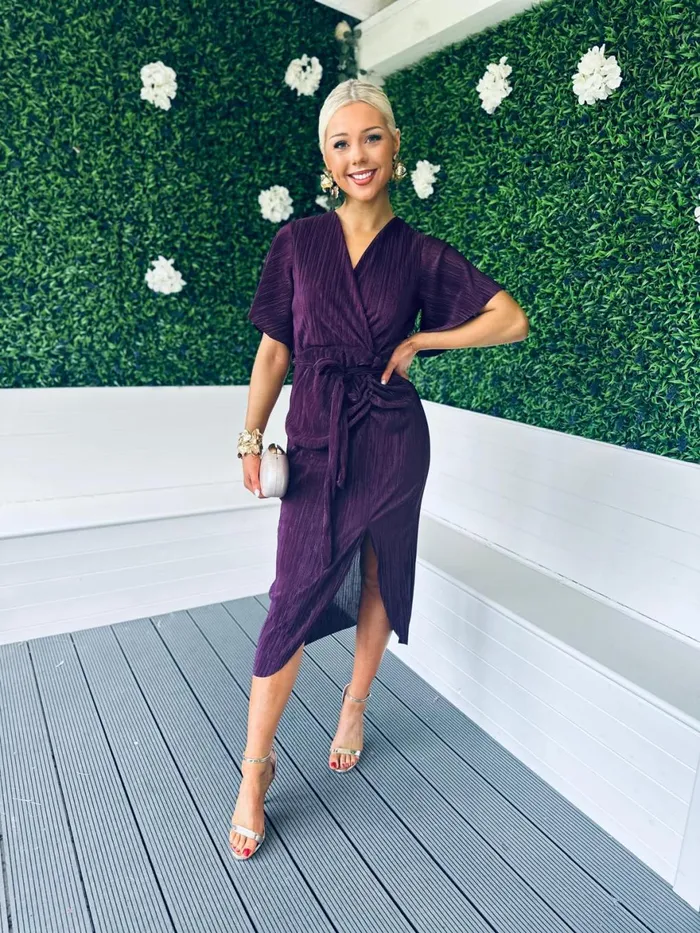 Women Day Dress Canella Lane Tabby Ruched Plisse Midi Dress Plum