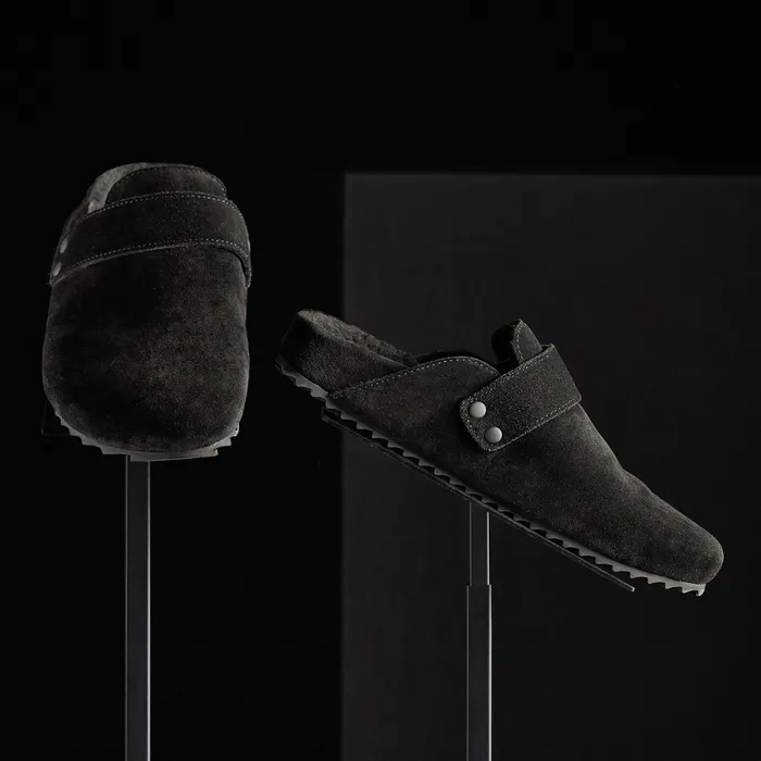 WOMEN James Perse ASPEN COLLECTION Women039s Suede Slip On Clog Blackblack