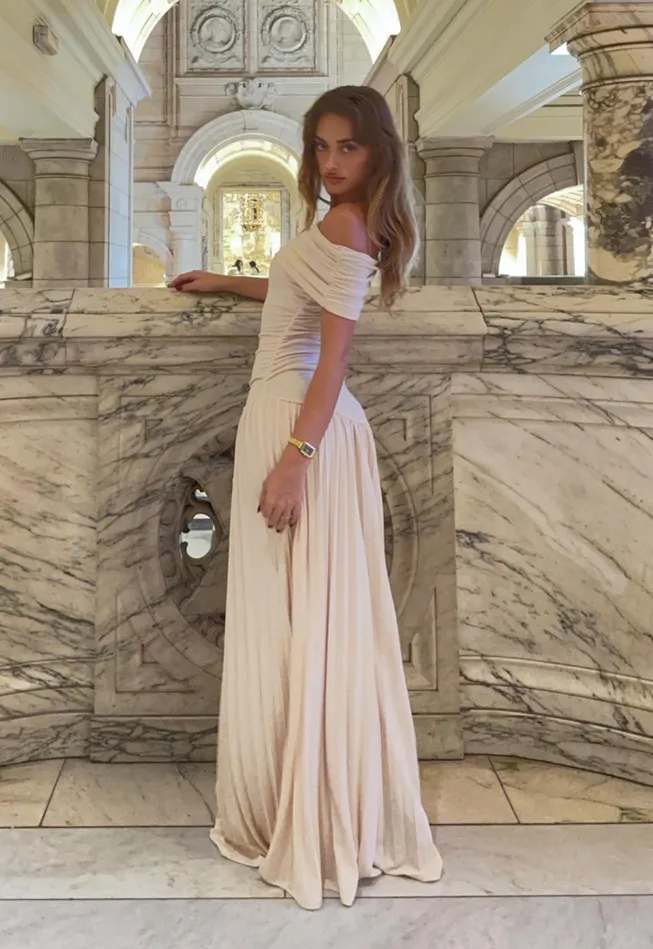 Women Lioness Fashion Dresses FIELD OF DREAMS MAXI Oatmeal Women Lioness Fashion Dresses FIELD OF DREAMS MAXI Oatmeal