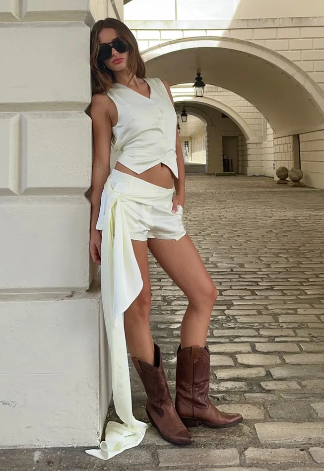Women Lioness Fashion Tops HEIRESS VEST Ivory