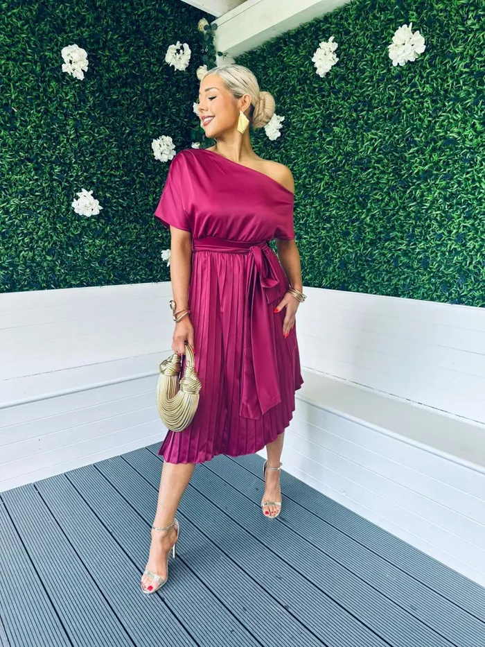 Women Maxi Canella Lane Enya Pleated Occasion Dress Wine