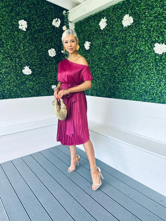 Women Maxi Canella Lane Enya Pleated Occasion Dress Wine