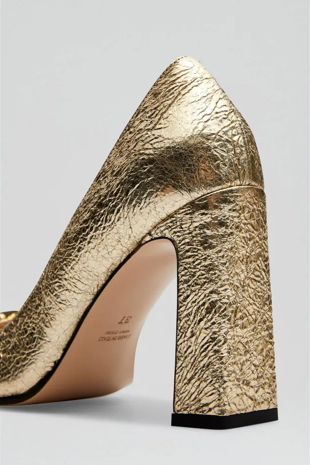 Women Scanlan Theodore Shoes GOLD TRIM SQUARE TOE PUMP 95 Lightgold
